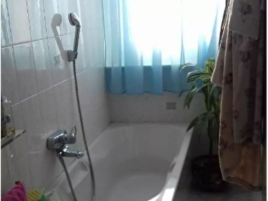 Immagine 5 di Quadrilocale in vendita  in Via Giacomo Margotti 26 a San Remo