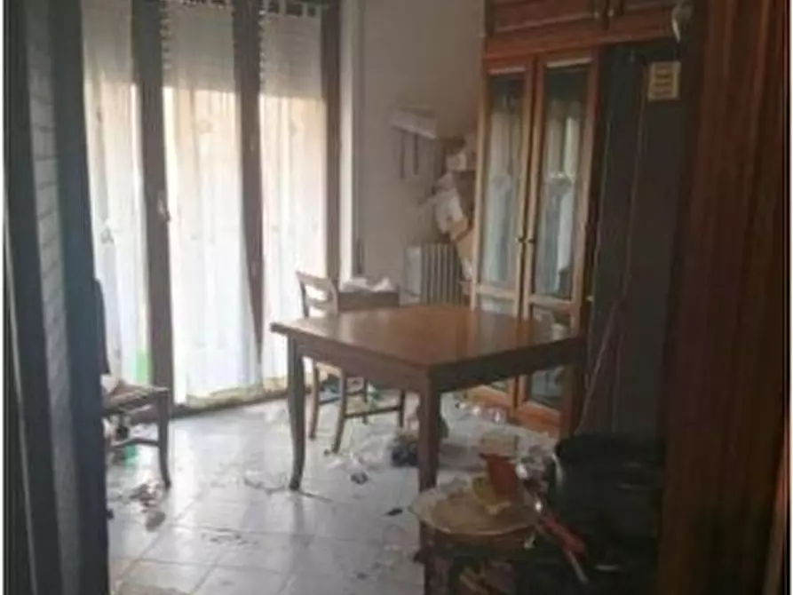 Immagine 3 di Pentalocale in vendita  in Via Fratelli Canepa 3 a Savona