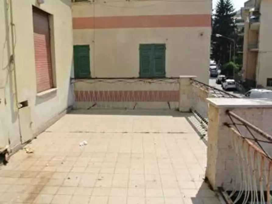 Immagine 9 di Pentalocale in vendita  in Via Giacomo Poirè 201 a Sant'olcese