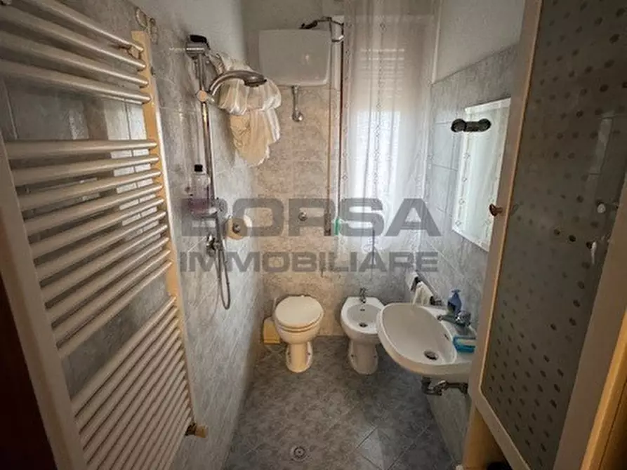 Immagine 17 di Pentalocale in vendita  in Via degli Scarronzoni 5 a Livorno