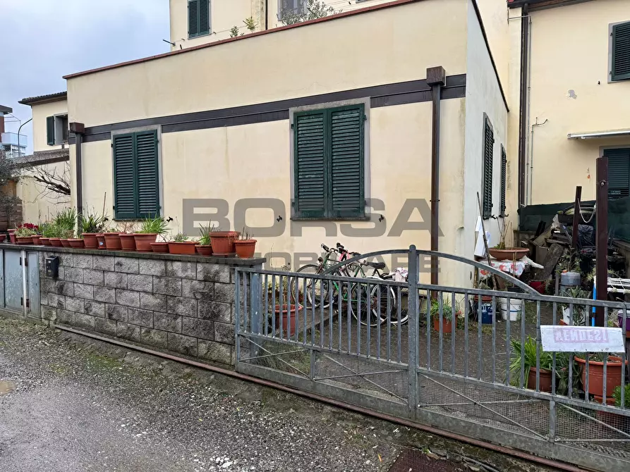 Immagine 2 di Quadrilocale in vendita  in Via Medaglie d'Oro della Resistenza 5a a Collesalvetti