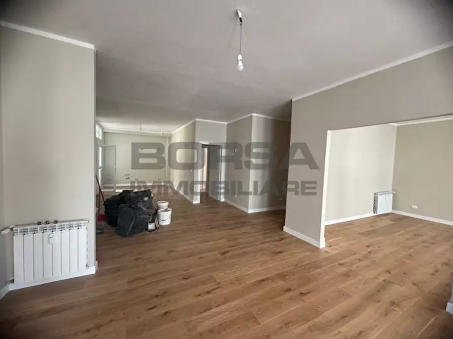 Immagine 26 di Pentalocale in vendita  in Via Baciocchi 2 a Livorno