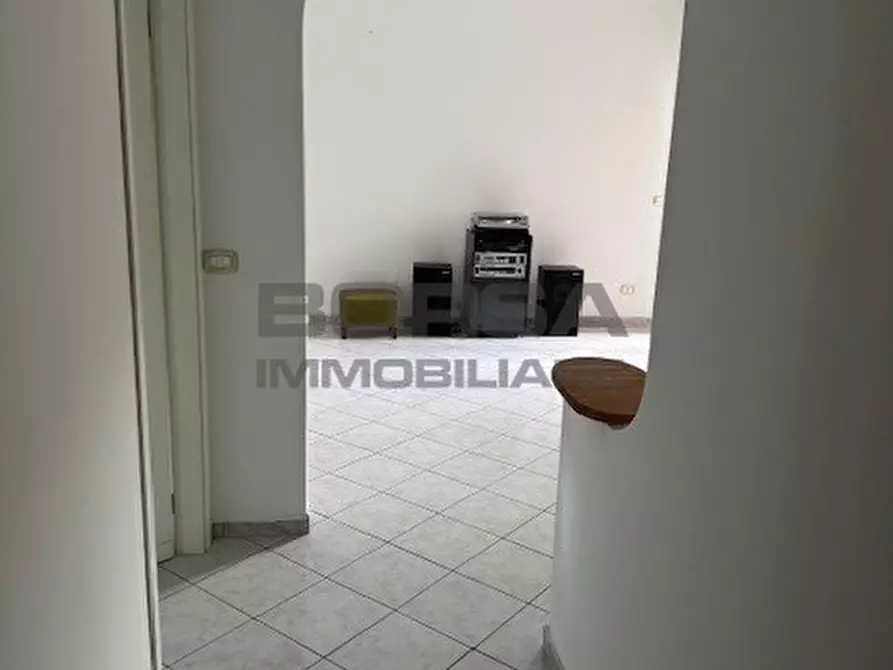 Immagine 2 di Bilocale in vendita  in Via del Riposo 1 a Livorno