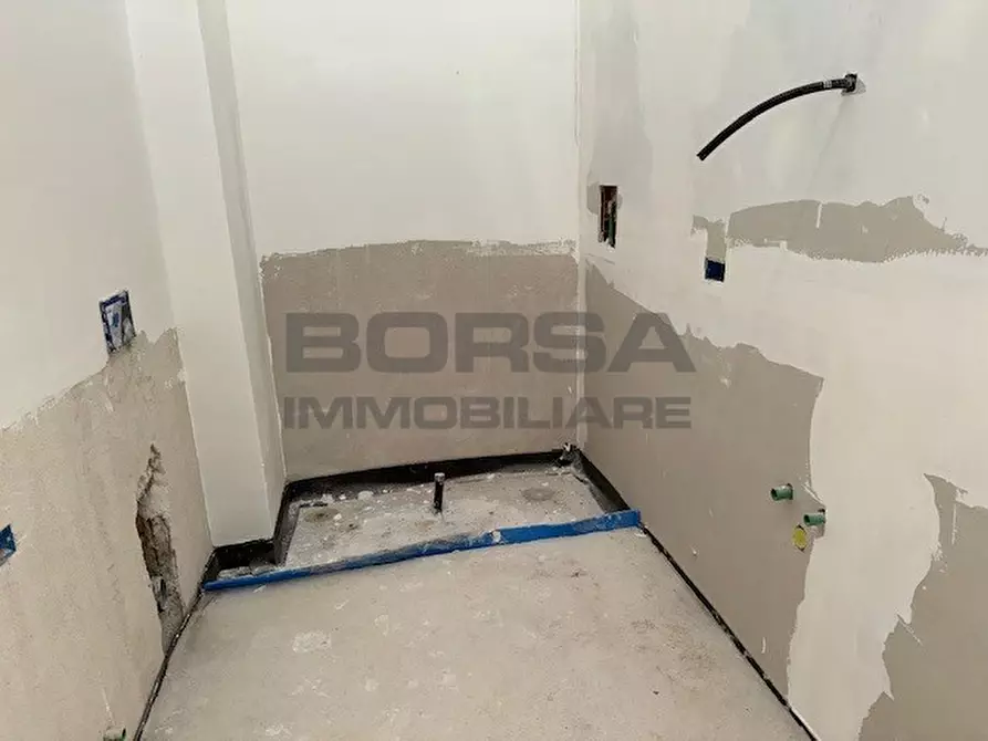 Immagine 8 di Pentalocale in vendita  in Via Ombrosa 8 a Livorno