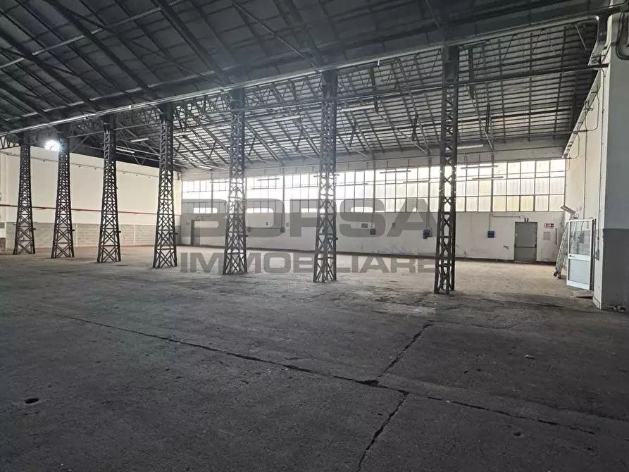 Immagine 6 di Magazzino in vendita  in Via Salvatore Orlando 10 a Livorno