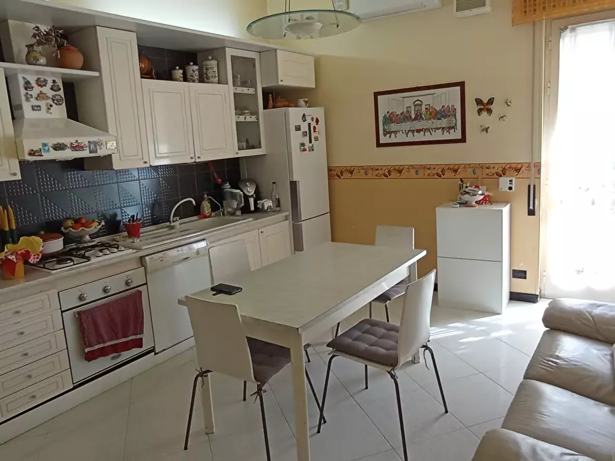 Immagine 4 di Pentalocale in vendita  a Ragusa