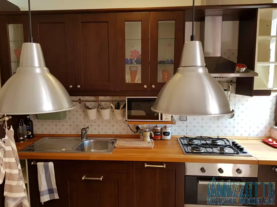 Immagine 5 di Bilocale in affitto  a Ragusa