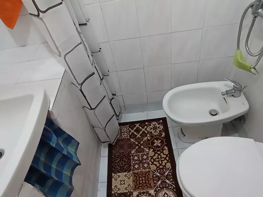 Immagine 8 di Bilocale in affitto  a Ragusa