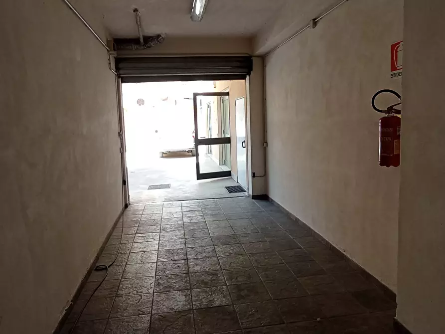 Immagine 20 di Ufficio in vendita  a Ragusa