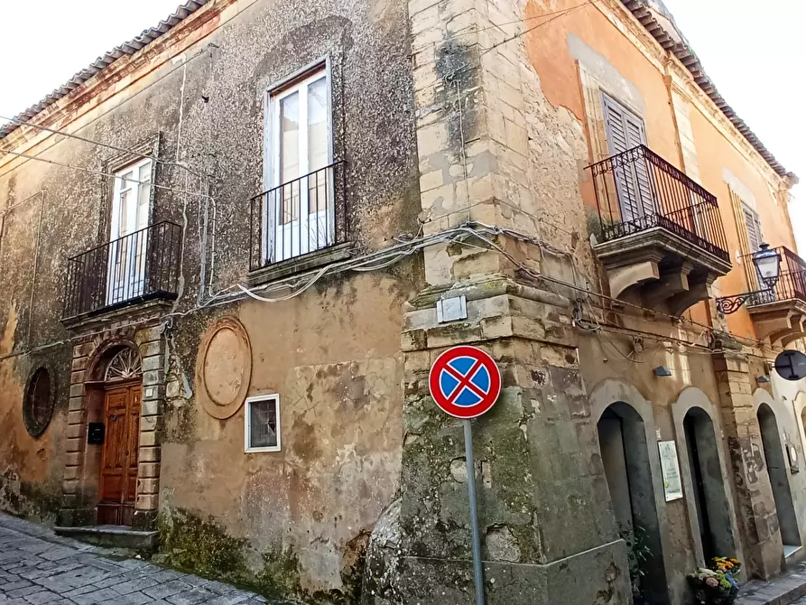 Immagine 29 di Casa indipendente in vendita  a Chiaramonte Gulfi