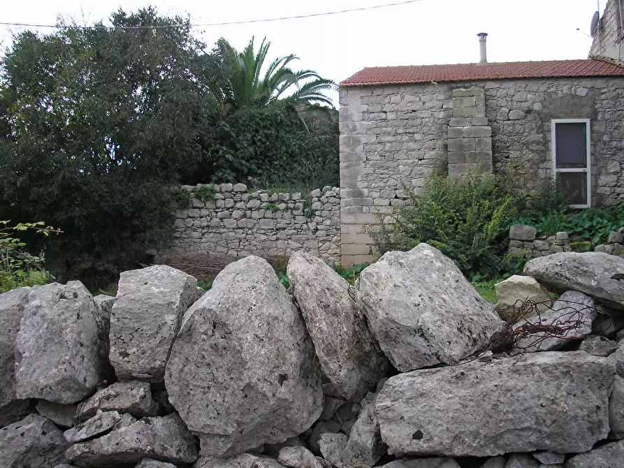 Immagine 11 di Rustico / casale in vendita  a Ragusa