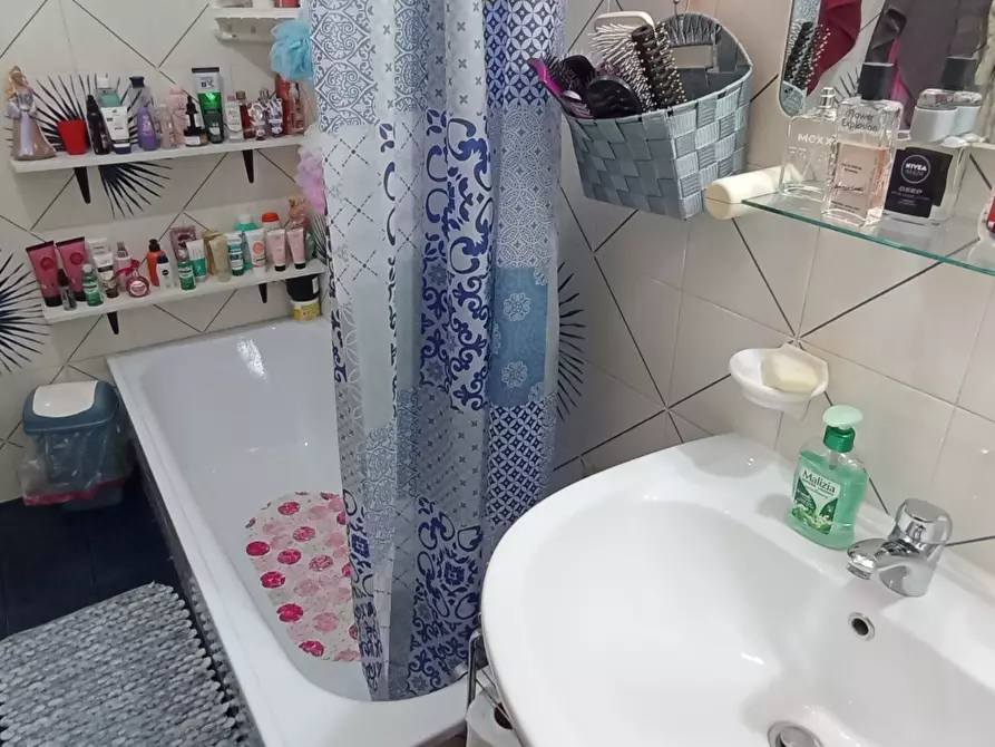 Immagine 13 di Trilocale in vendita  a Ragusa