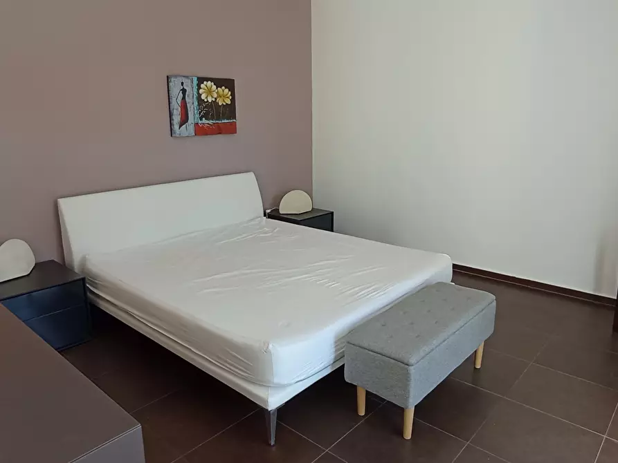 Immagine 18 di Pentalocale in affitto  a Ragusa