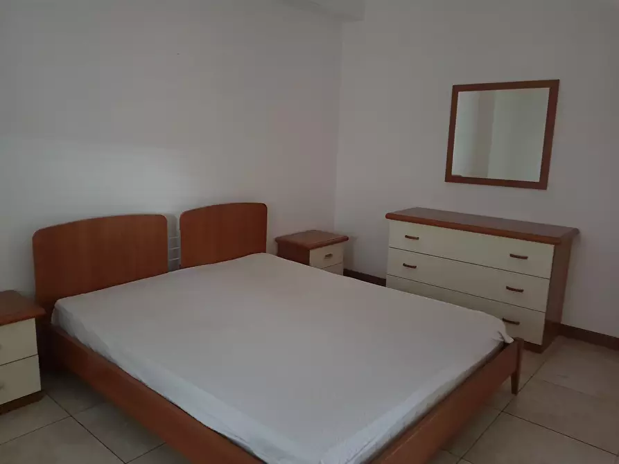 Immagine 7 di Trilocale in affitto  a Ragusa