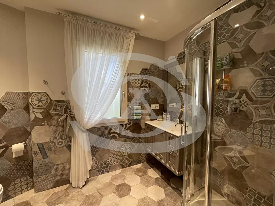 Immagine 19 di Trilocale in vendita  in Via Montà dei Guisci a San Remo