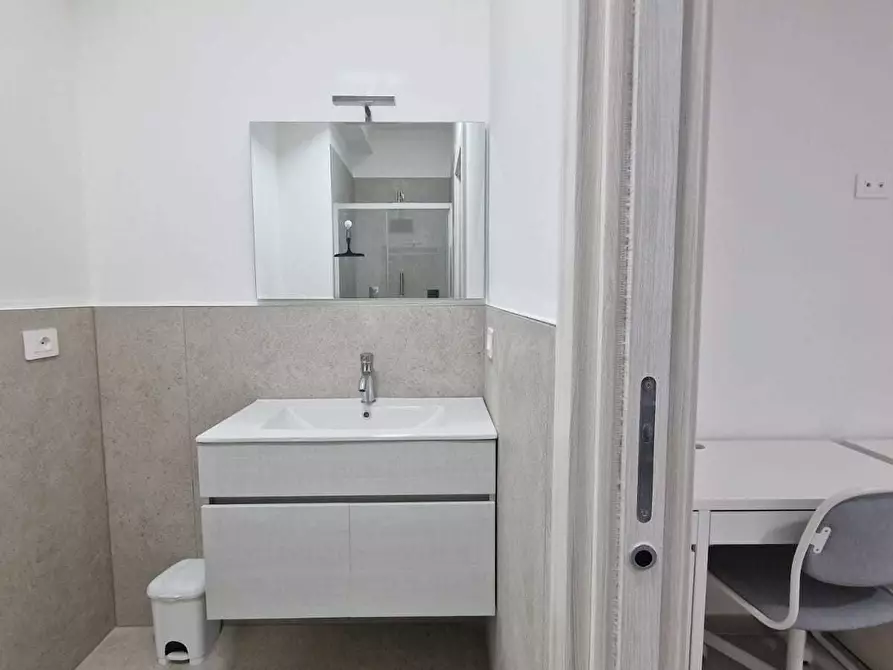 Immagine 19 di Pentalocale in affitto  a Cesena