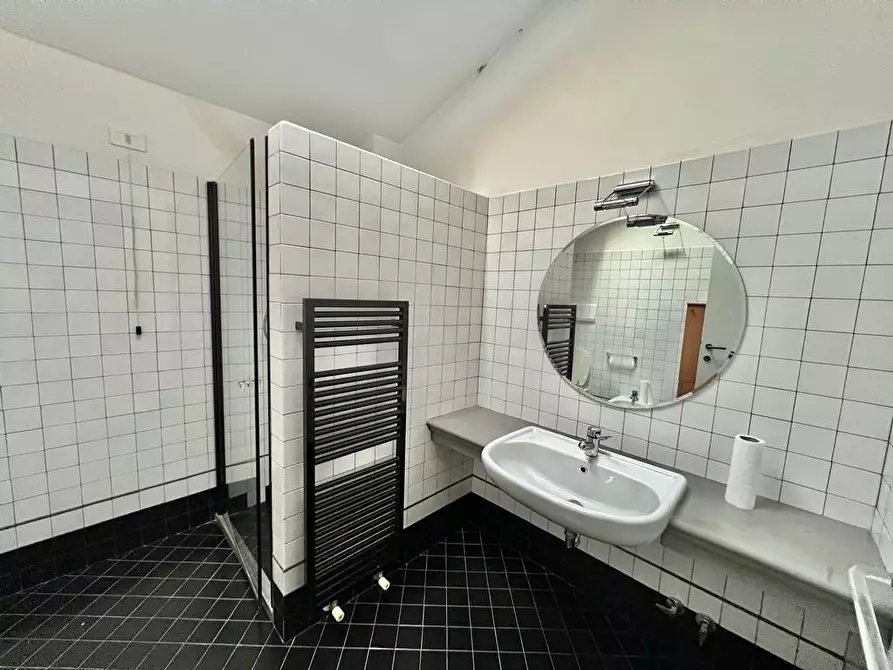 Immagine 27 di Villa in vendita  a Cesena