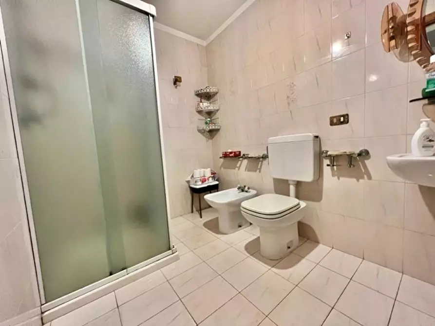 Immagine 9 di Villa in vendita  a Cesena