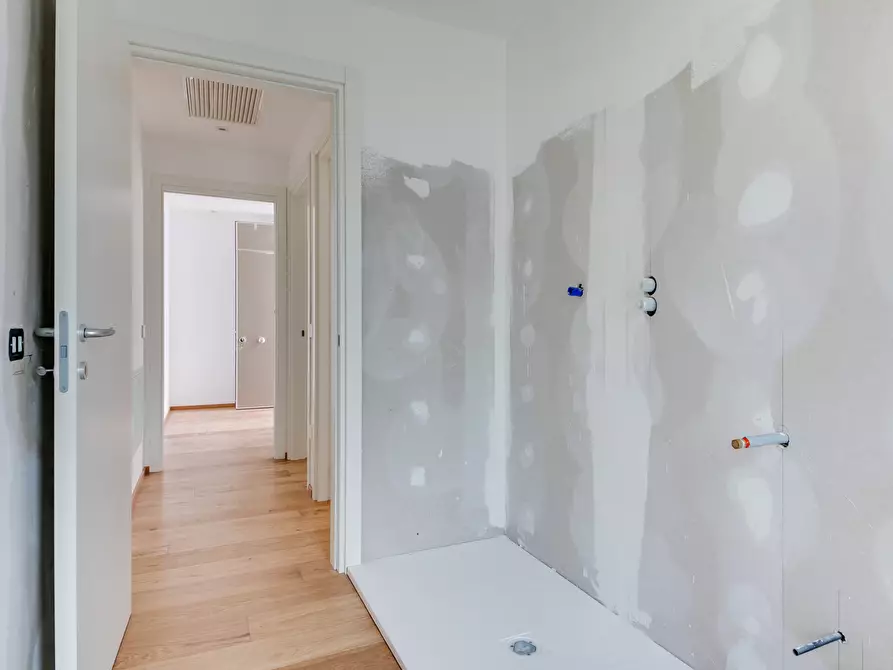 Immagine 27 di Quadrilocale in vendita  in Via L. C. Farini 291 a Cesena