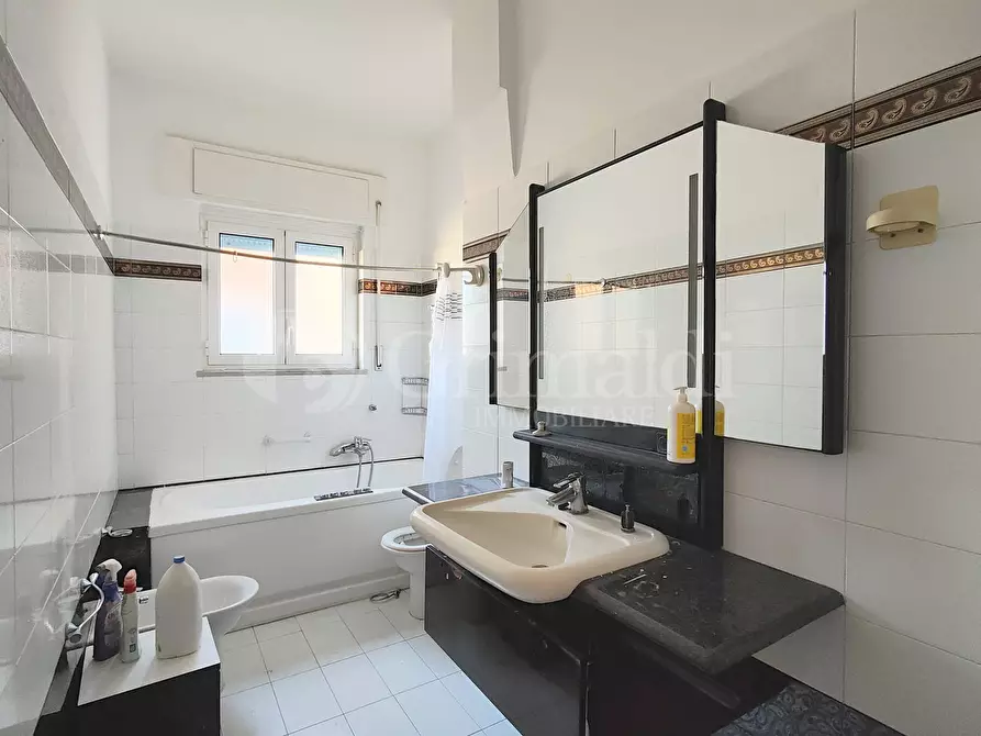 Immagine 19 di Attico in vendita  in Piazza Cavalieri Vittorio Veneto 8 a Nettuno