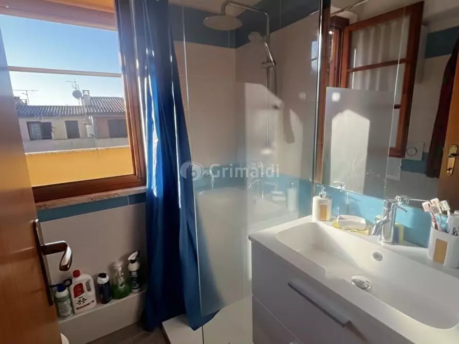 Immagine 11 di Trilocale in vendita  in Via dei Faggi 52 a Anzio