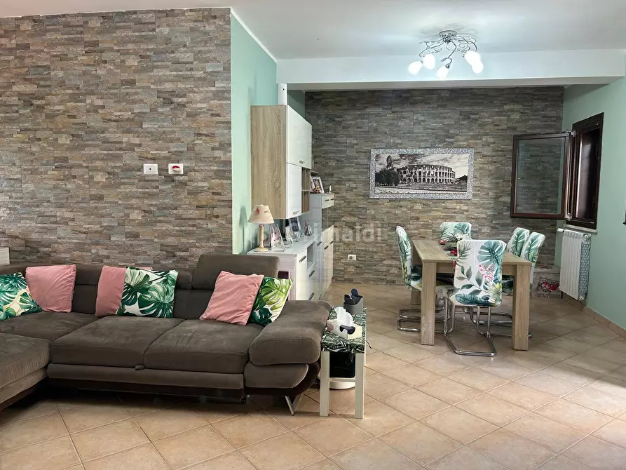 Immagine 14 di Casa bifamiliare in vendita  in Via Lago di Carezza 13 a Nettuno