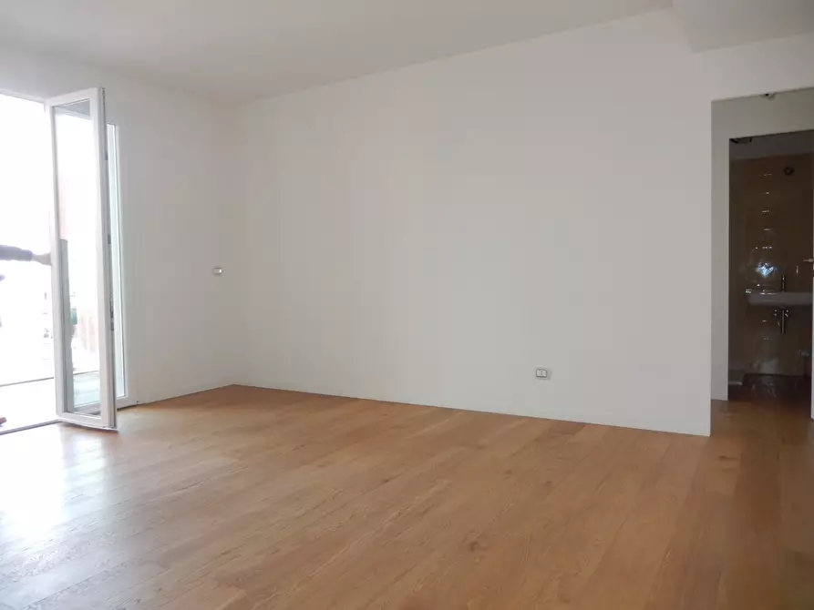 Immagine 4 di Trilocale in vendita  a Sestri Levante