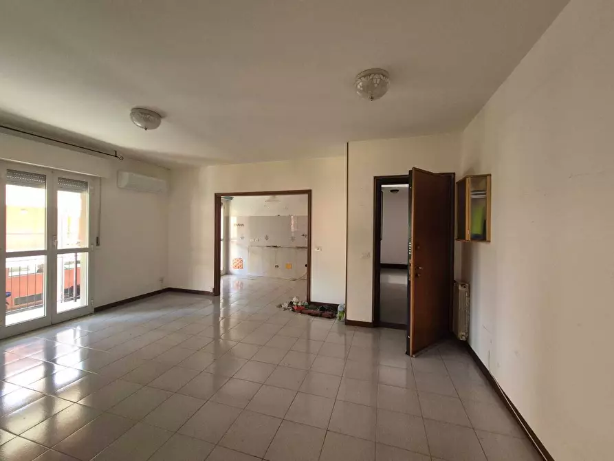 Immagine 4 di Bilocale in vendita  in Via Bruno Primi 12 a Sestri Levante