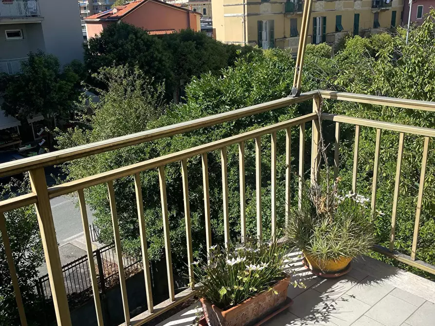 Immagine 14 di Villa in vendita  in Via Olanda 2 a Sestri Levante