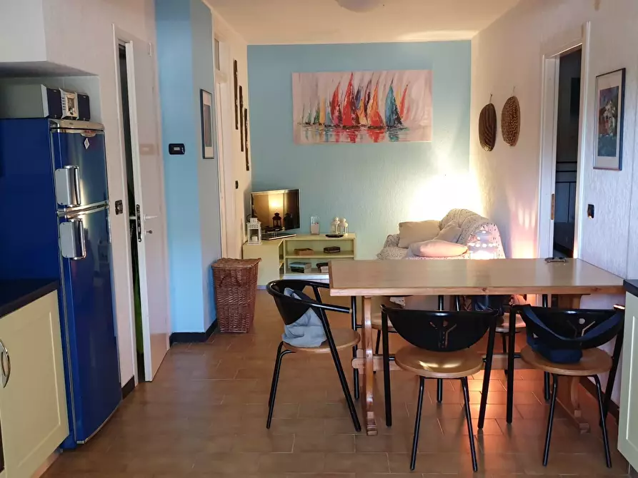 Immagine 3 di Trilocale in vendita  in Via Battaglione I. Zinara 2 a Deiva Marina