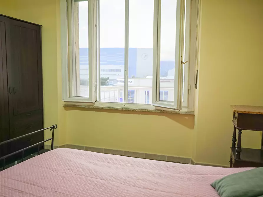 Immagine 9 di Pentalocale in vendita  a Livorno