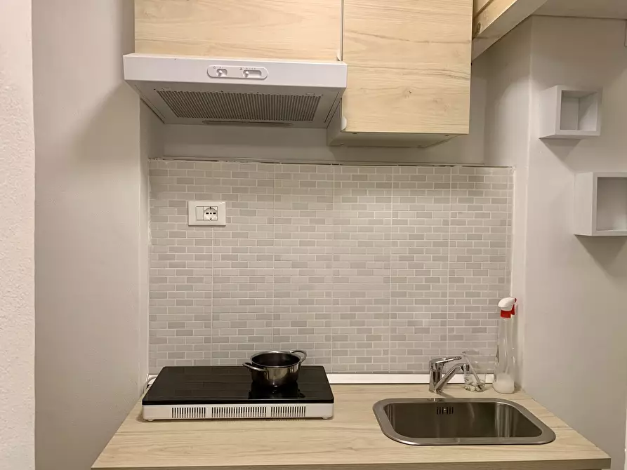 Immagine 7 di Casa indipendente in vendita  in Viale Mameli a Livorno