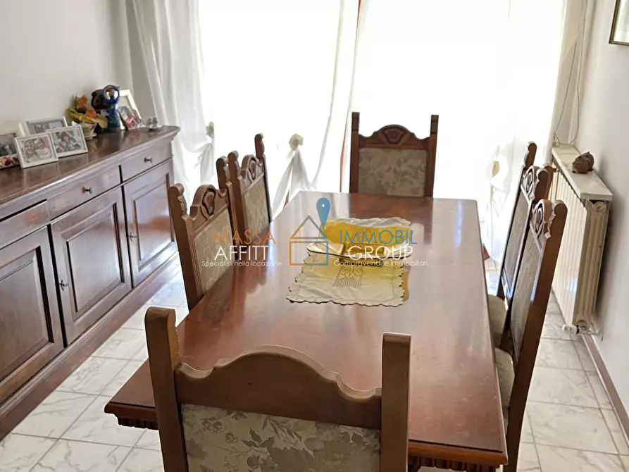 Immagine 1 di Pentalocale in vendita  in Viale XX Settembre 260A a Carrara