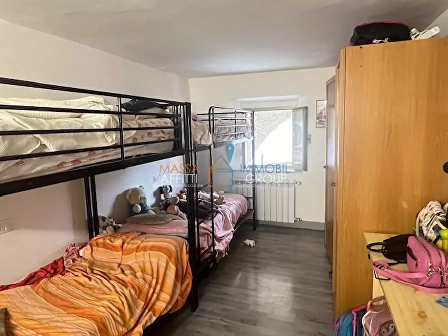 Immagine 12 di Porzione di casa in vendita  in Via Capaccola 3 a Massa