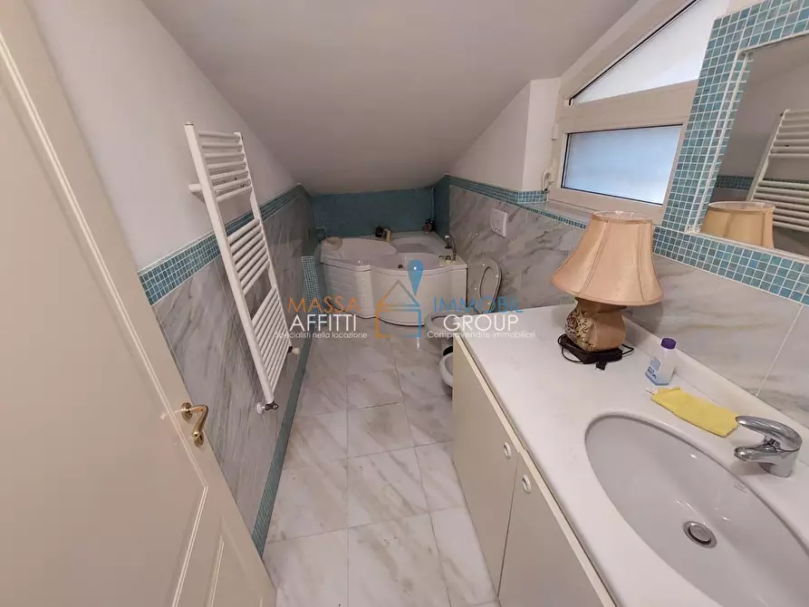 Immagine 18 di Quadrilocale in vendita  in Via Treviso 39 a Massa