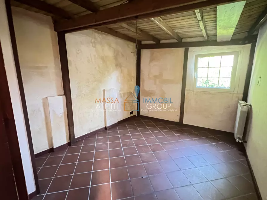 Immagine 23 di Casa semindipendente in vendita  in Via Felice Cavallotti 33 a Massa