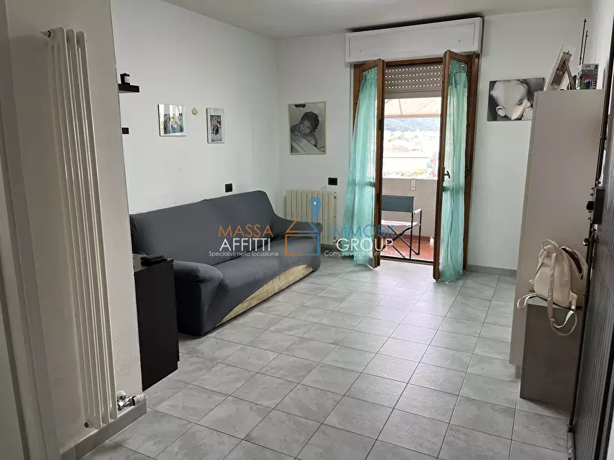 Immagine 12 di Pentalocale in vendita  in Via Manara Valgimigli 9 a Massa