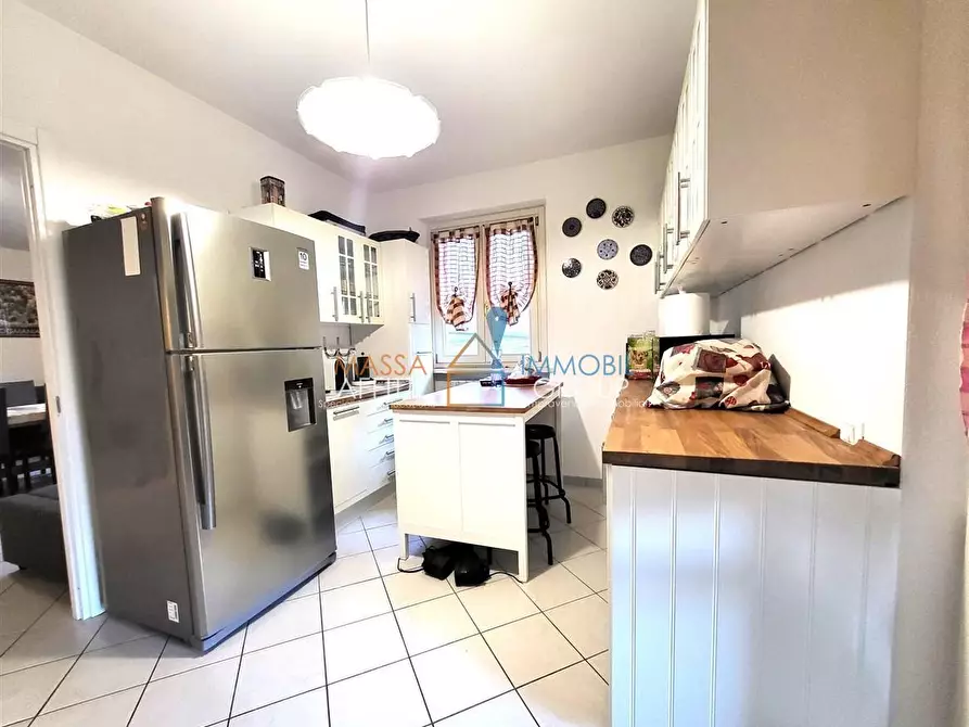 Immagine 7 di Porzione di casa in vendita  in Via Bottaccio a Montignoso