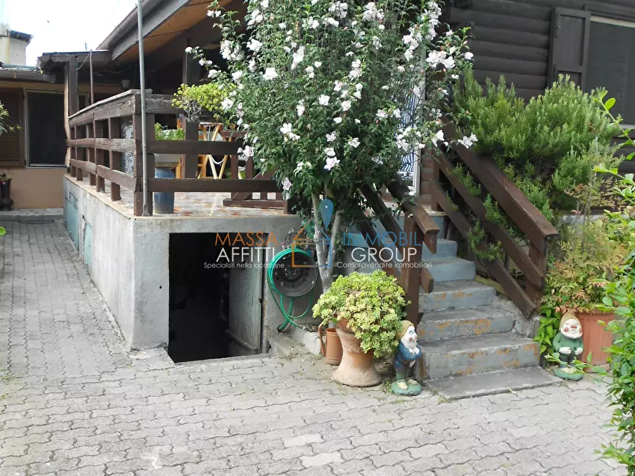 Immagine 37 di Casa indipendente in vendita  in Via Alteta 112 a Massa