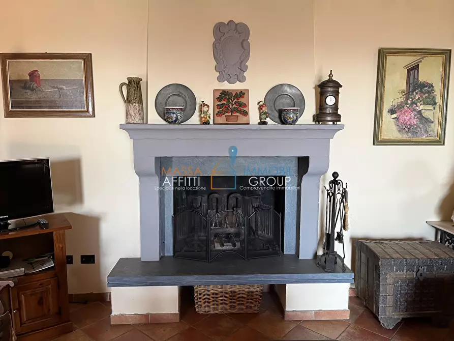 Immagine 3 di Villa in vendita  in Via San Lorenzo 70 a Massa