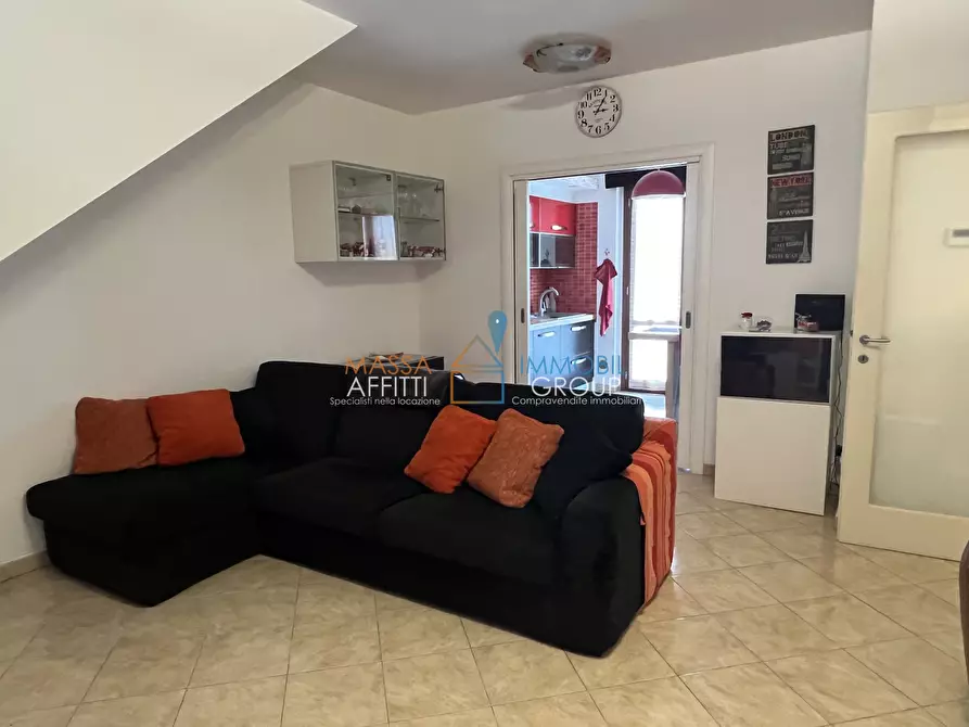 Immagine 1 di Pentalocale in vendita  in Via Flavio Torello Baracchini 29 a Massa