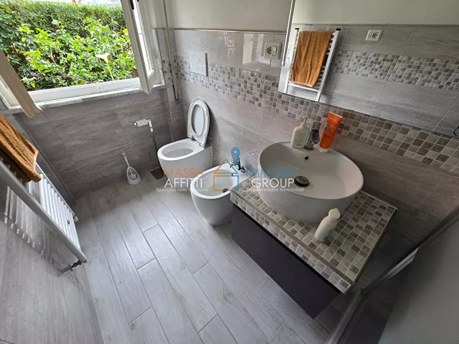 Immagine 19 di Quadrilocale in vendita  in Via Piero Gobetti 2H1 a Ortonovo