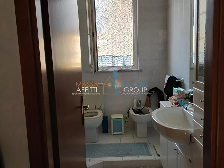 Immagine 11 di Villetta a schiera in vendita  in Via Venezia 42 a Massa