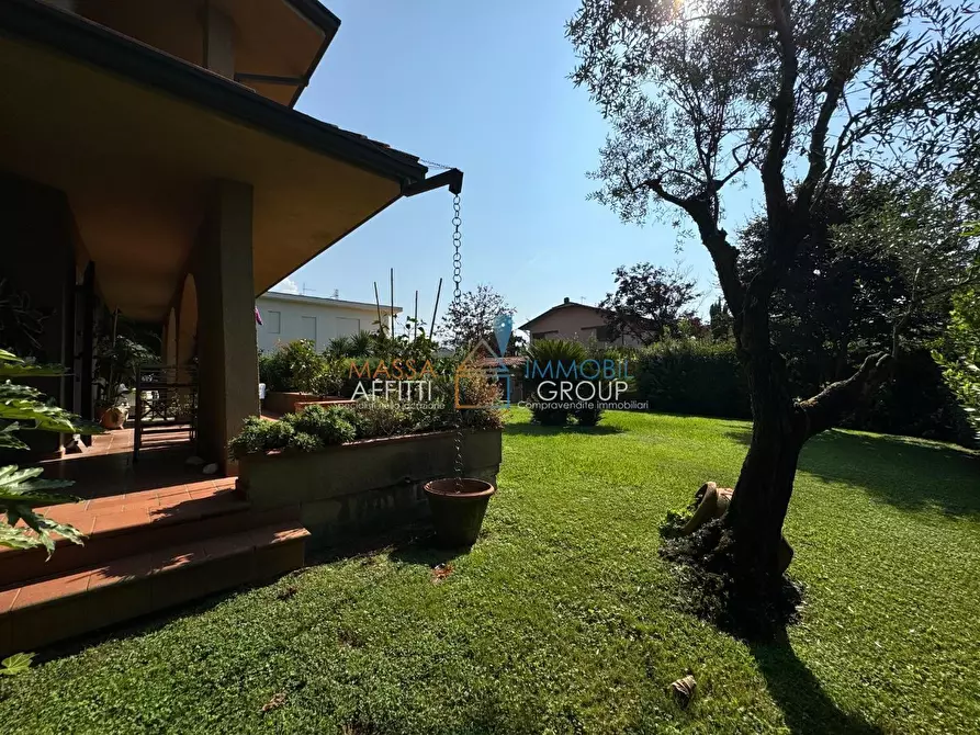 Immagine 43 di Villa in vendita  in via Rosseti e Bandini 55 a Forte Dei Marmi