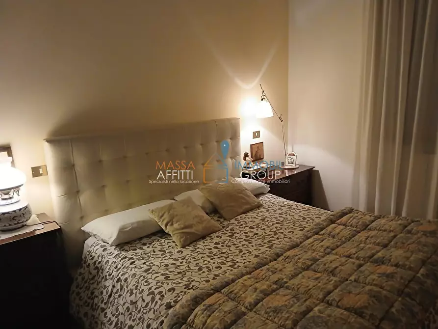 Immagine 11 di Quadrilocale in vendita  in Viale Stazioni 61 a Massa