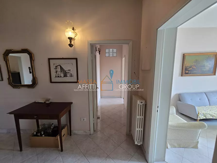 Immagine 13 di Pentalocale in affitto  in Via Giuseppe Garibaldi 10 a Carrara