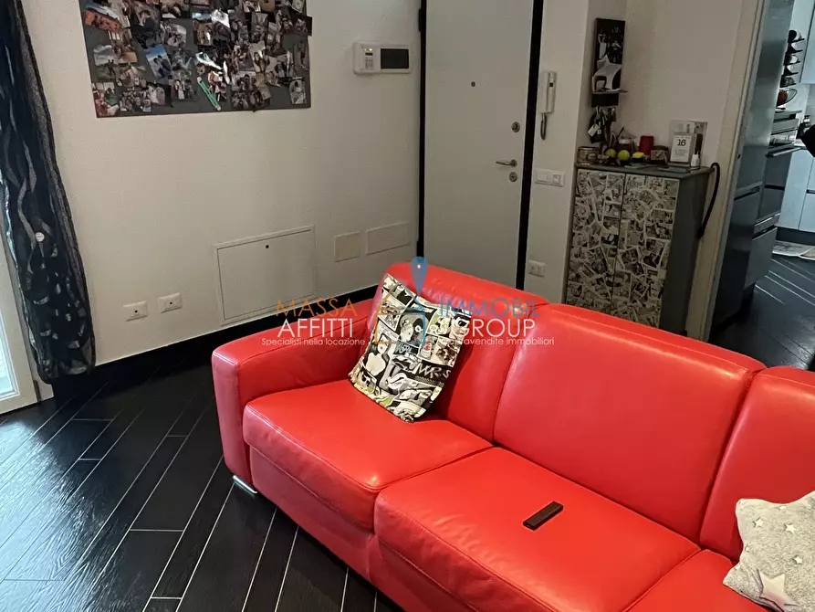 Immagine 2 di Porzione di casa in vendita  in Via dei Loghi 55a a Massa