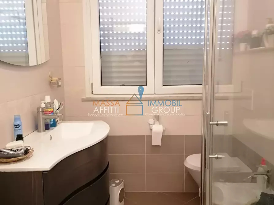 Immagine 8 di Pentalocale in vendita  in Via Casola 1 a Carrara