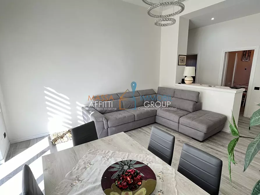 Immagine 2 di Quadrilocale in vendita  in Via Dante Alighieri 15 a Carrara