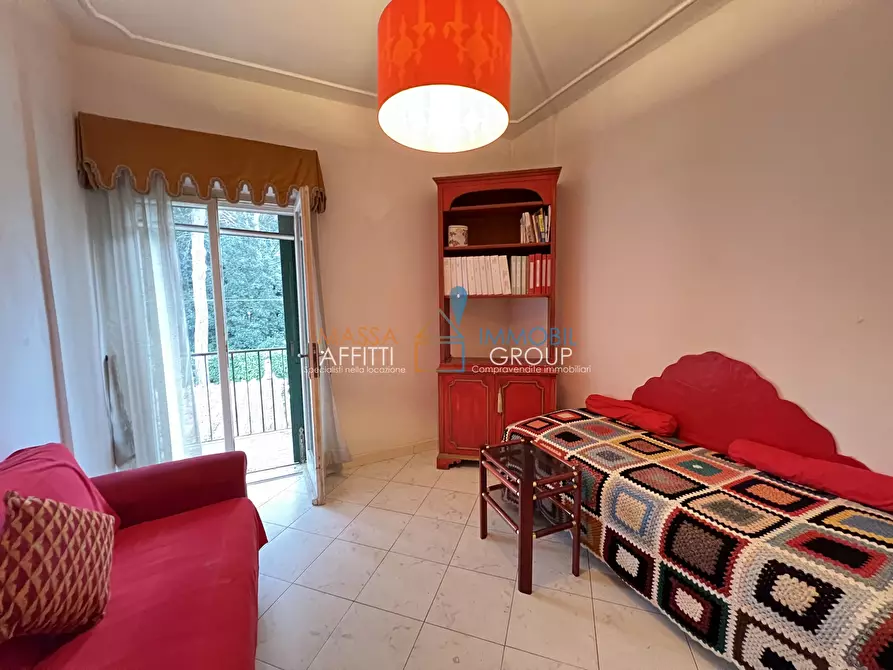 Immagine 9 di Porzione di casa in vendita  in Via dei Lecci 3 a Massa